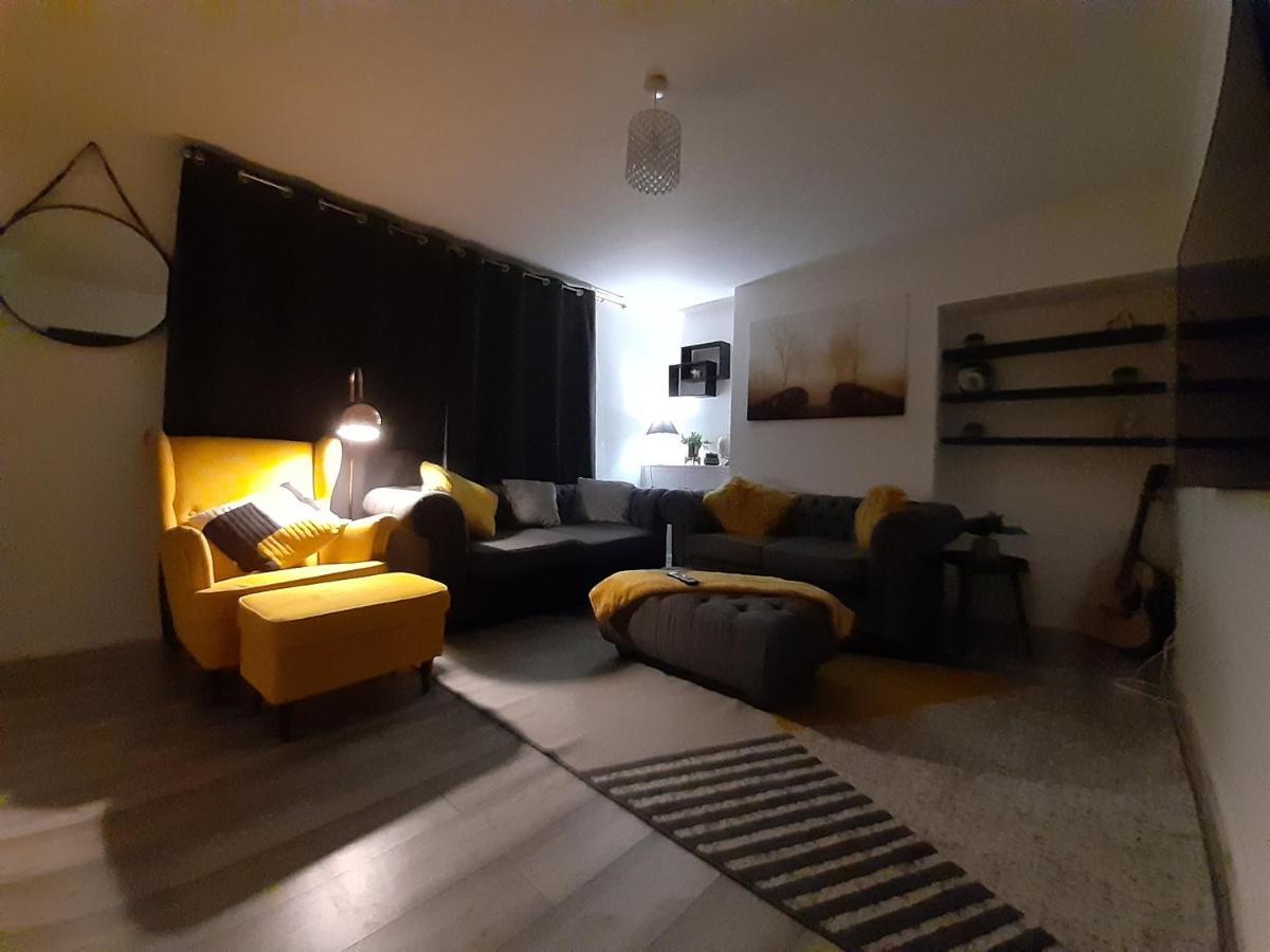 Cosy 3-Bedroom House In Aspley Nottingham Esterno foto